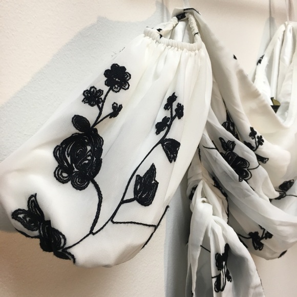 House Of Harlow X Revolve Leya Cropped Floral Embroidered Blouse Large White NEW - Picture 4 of 9